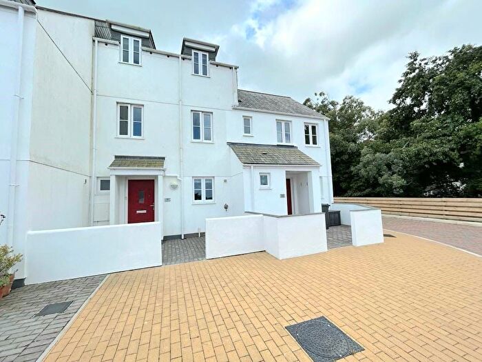 4 Bedroom Town House To Rent In Bottreaux Rise, Boscastle, PL35