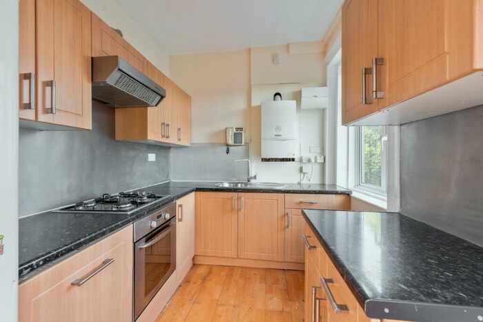2 Bedroom Flat For Sale In Gloucester Avenue, London, NW1