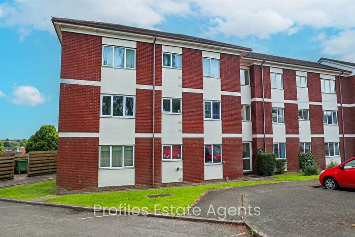 1 Bedroom Flat For Sale In Deveron Court, Hinckley, LE10
