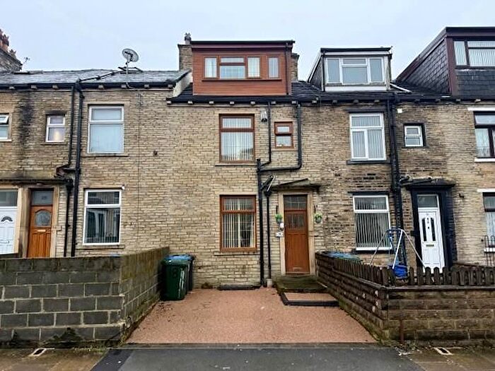 4 Bedroom Terraced House For Sale In Fernbank Road, Undercliffe, BD3