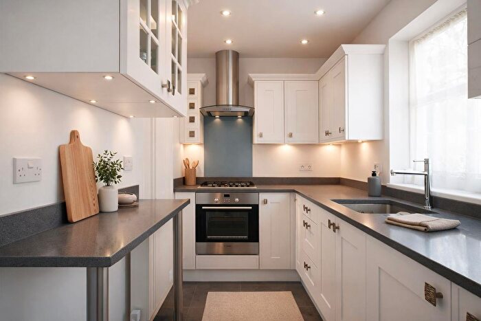 3 Bedroom End Terrace House To Rent In Upney Lane, Barking, IG11