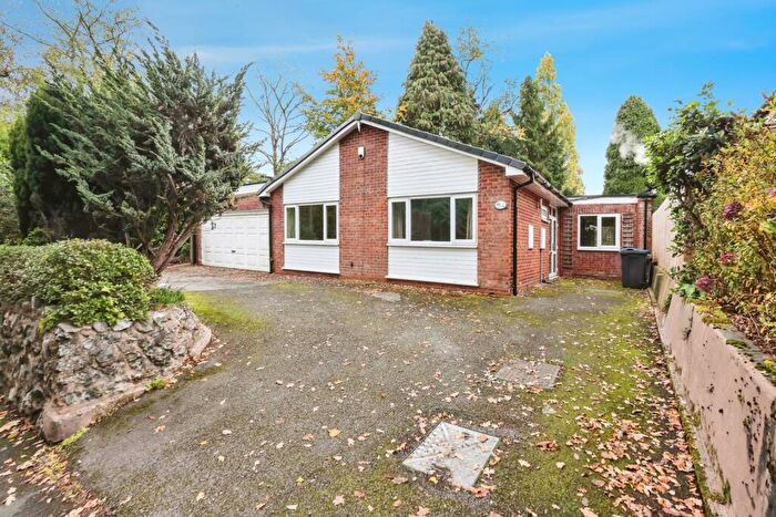 3 Bedroom Bungalow For Sale In Coldbath Road, Birmingham, West Midlands, B13