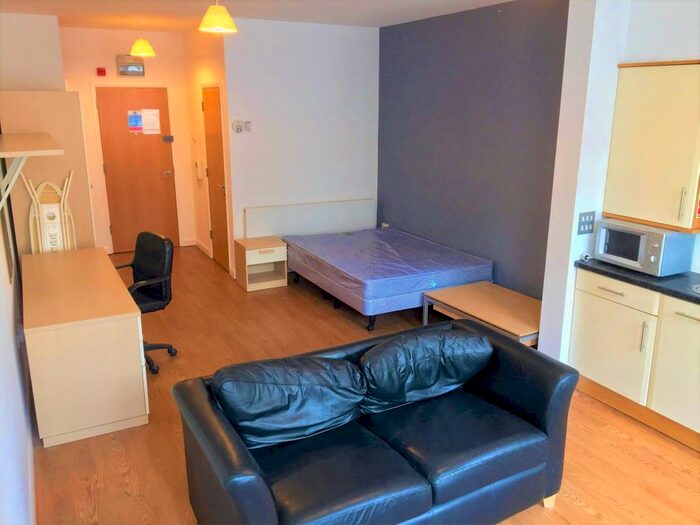 Studio To Rent In The Kingsway, Portland House, City Centre, Swansea, SA1