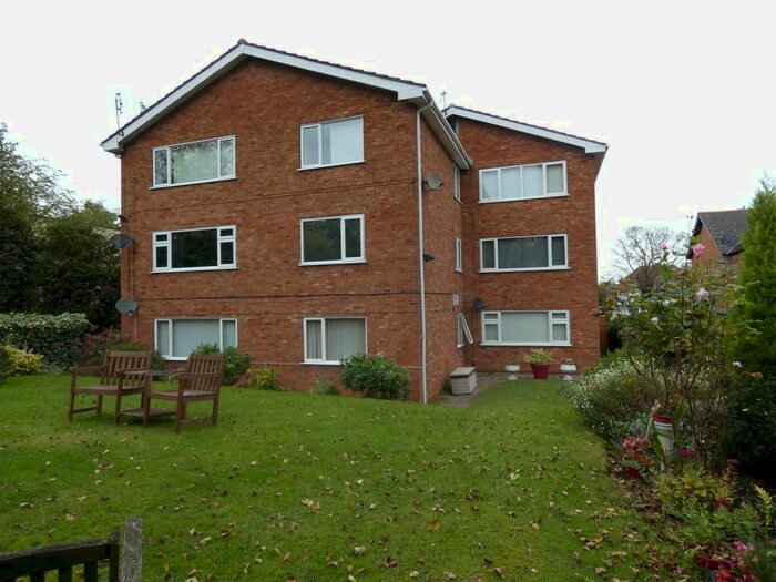 2 Bedroom Flat To Rent In Coventry Road, Birmingham, B26