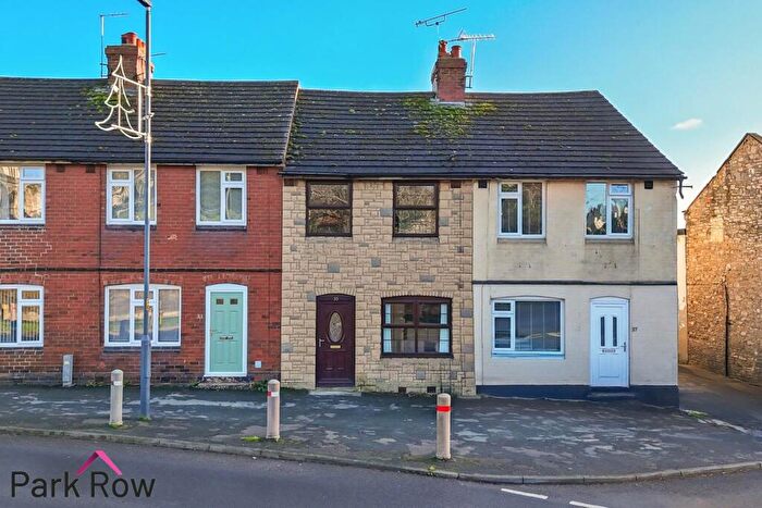 2 Bedroom Terraced House For Sale In Church Hill, Sherburn In Elmet, Leeds, LS25