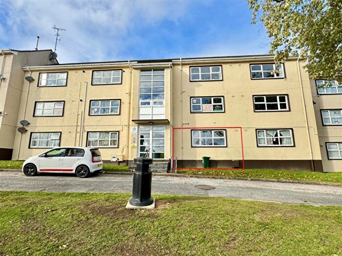 1 Bedroom Flat For Sale In Poltair Court, St. Austell, PL25