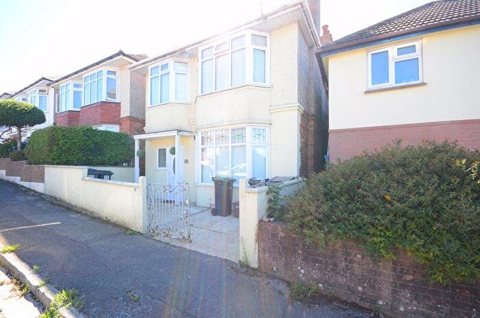 1 Bedroom Flat For Sale In Portland Road, Bournemouth, Dorset, BH9