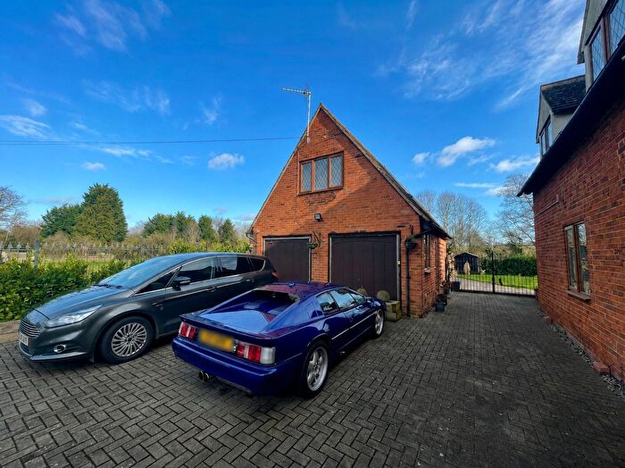2 Bedroom Detached House To Rent In The Old Mission Hall, Chipping, SG9