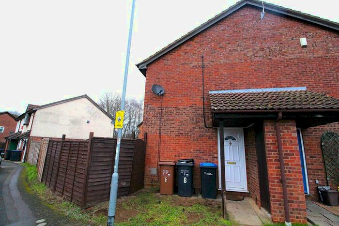 1 Bedroom House To Rent In Keyham Court, NN3