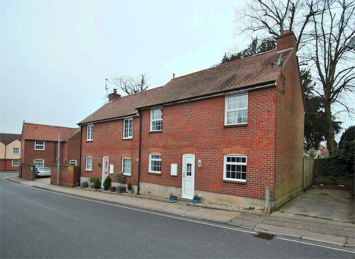 2 Bedroom Semi-Detached House To Rent In New Street, Braintree, CM7