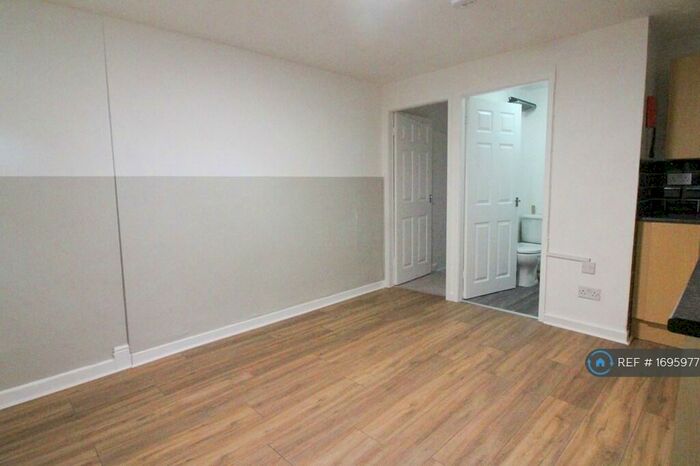 Studio To Rent In Kemble Street, Prescot, L34