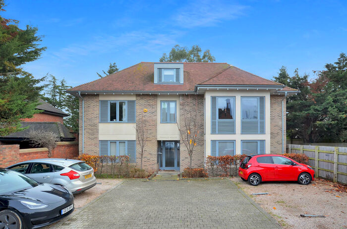 Studio To Rent In Pringle House, Milton Road, CB4