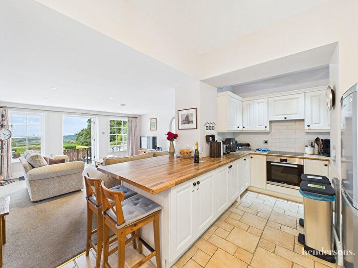 1 Bedroom Flat For Sale In Sneaton, Whitby, YO22