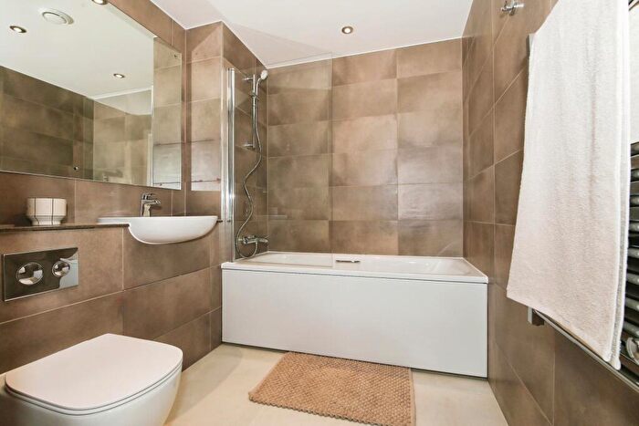 2 Bedroom Apartment To Rent In Northminster, Peterborough, PE1