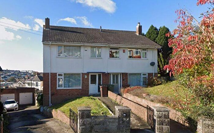 3 Bedroom Semi-Detached House To Rent In Castleton Close, Mannamead - Large Three Bedroom House, PL3