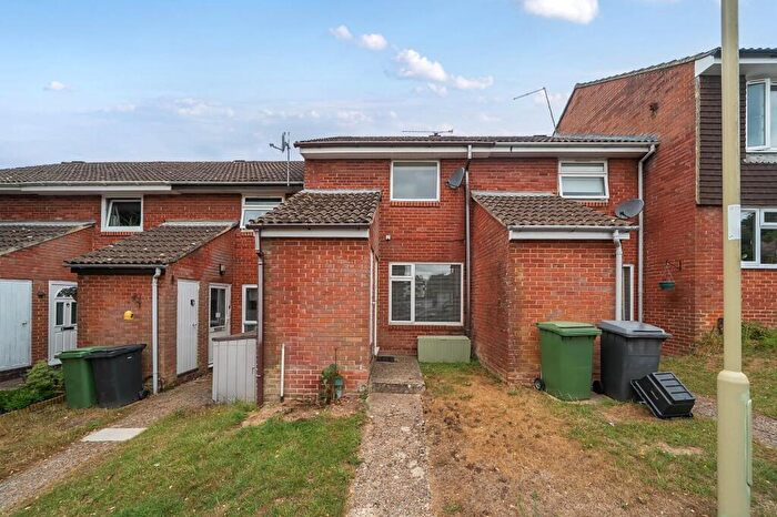 2 Bedroom Terraced House For Sale In May Tree Close, Winchester, SO22