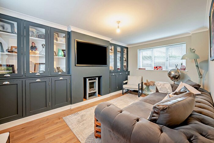 3 Bedroom Detached House For Sale In Featherbed Lane, Shrewsbury, SY1