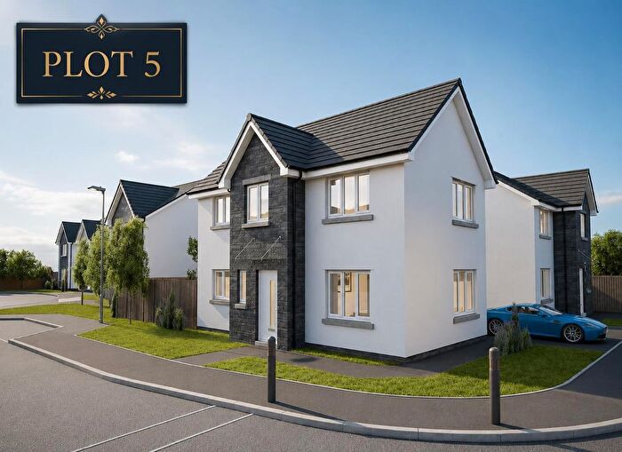 3 Bedroom Detached House For Sale In Rhubarb Field Grove, Stepps, G33