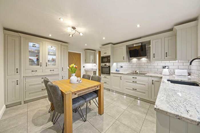 3 Bedroom Detached Bungalow For Sale In Granby Close, Pilsley, Chesterfield, S45