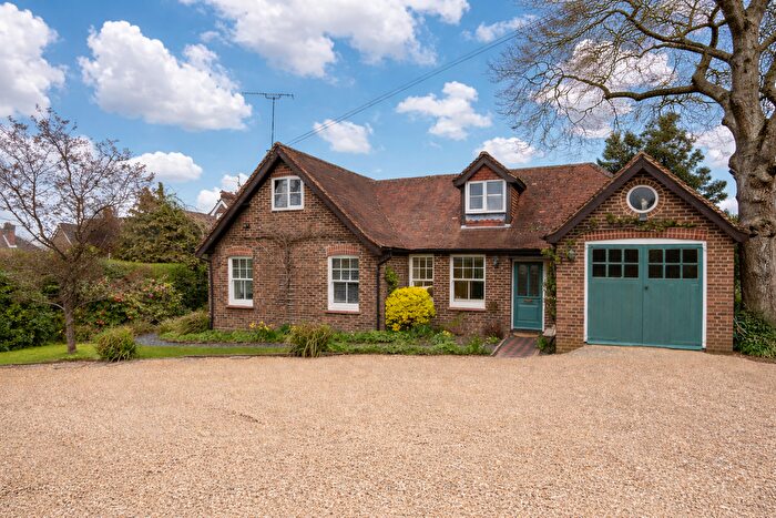 5 Bedroom Detached House For Sale In Comptons Lane, Horsham, RH13