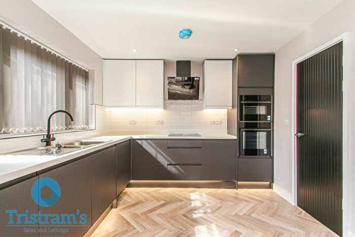 3 Bedroom Semi Detached House To Rent In Arnesby Road, Lenton, NG7