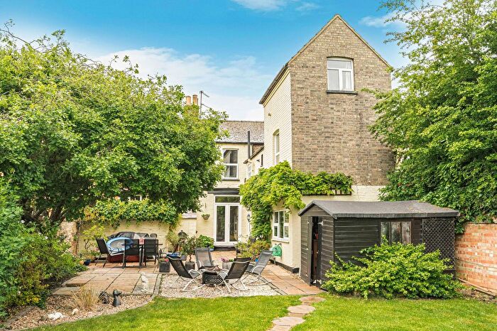 5 Bedroom Terraced House For Sale In St. Marys Street, Huntingdon, Cambridgeshire., PE29