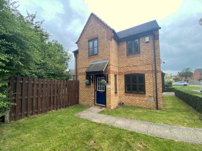 3 Bedroom Detached House To Rent In Bridlington Crescent, Monkston, Milton Keynes, Buckinghamshire, MK10