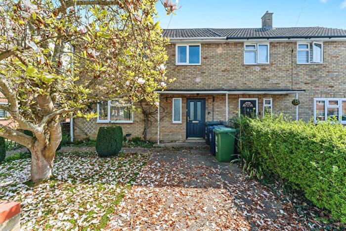 3 Bedroom Semi-Detached House For Sale In St. Audreys Close, Histon, Cambridge, Cambridgeshire, CB24