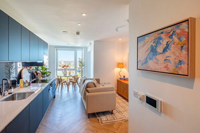 Studio For Sale In Upper East, Stroudley Walk, E3
