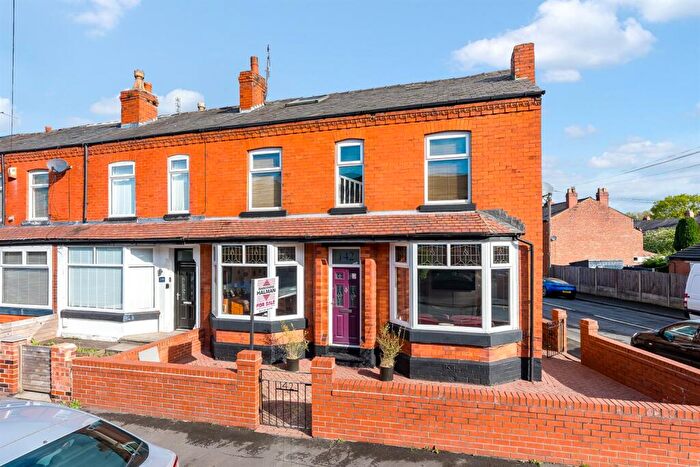 4 Bedroom End Of Terrace House For Sale In Glebelands Road, Sale, M33