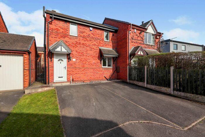 2 Bedroom Semi-Detached House To Rent In Whitbourne Close, Barnsley S71