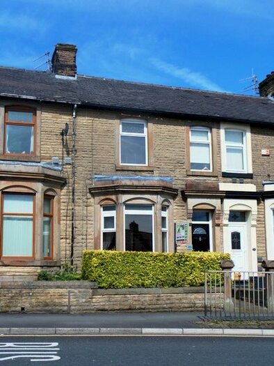 4 Bedroom Terraced House To Rent In Padiham Road, Burnley BB12