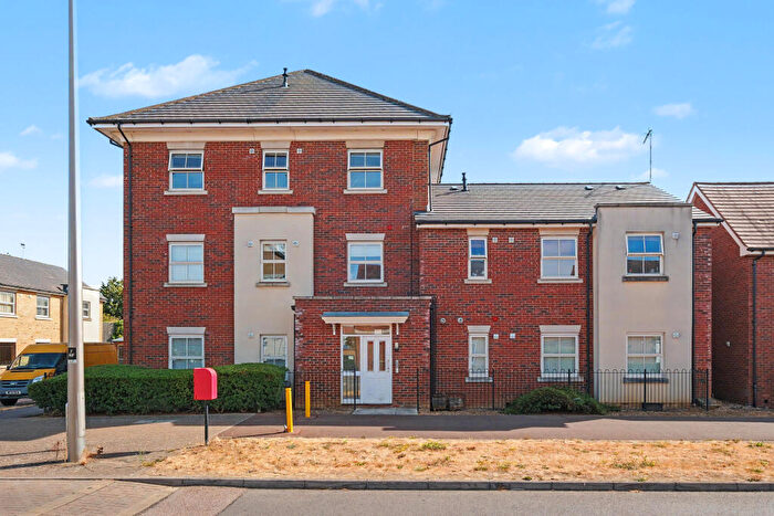 2 Bedroom Apartment For Sale In Rowditch Furlong, Redhouse Park, Milton Keynes, MK14