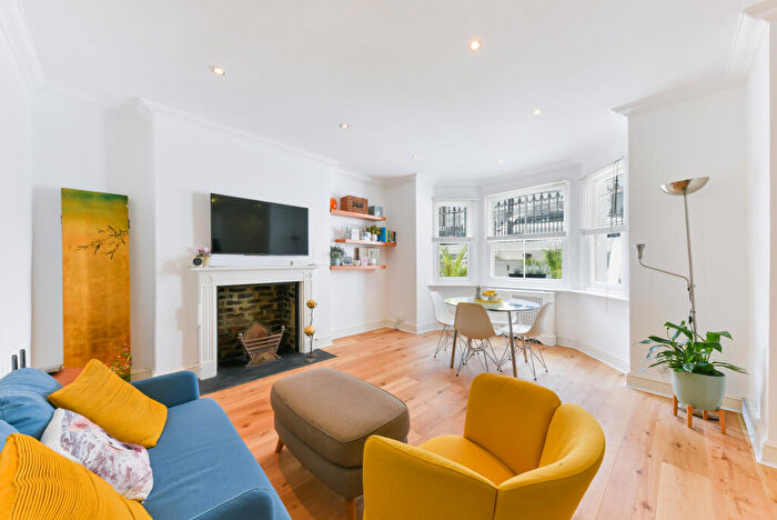 2 Bedroom Flat To Rent In Coleherne Road, SW10