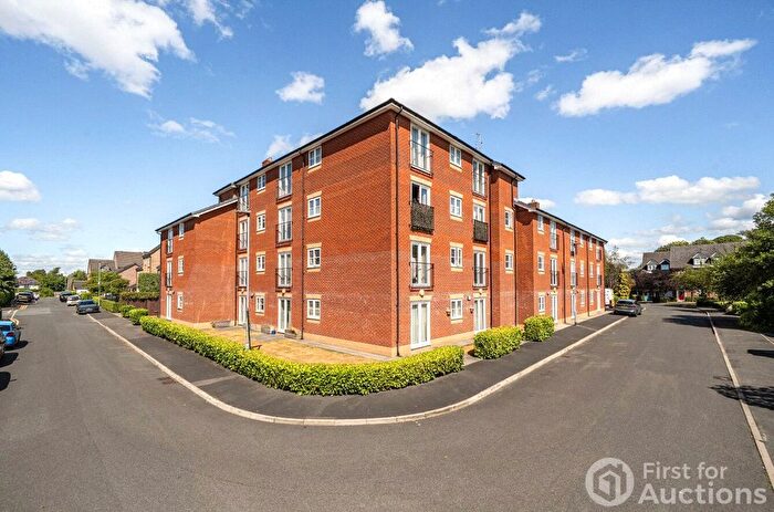 2 Bedroom Flat For Sale In Lawnhurst Avenue, Wythenshawe, Manchester, M23