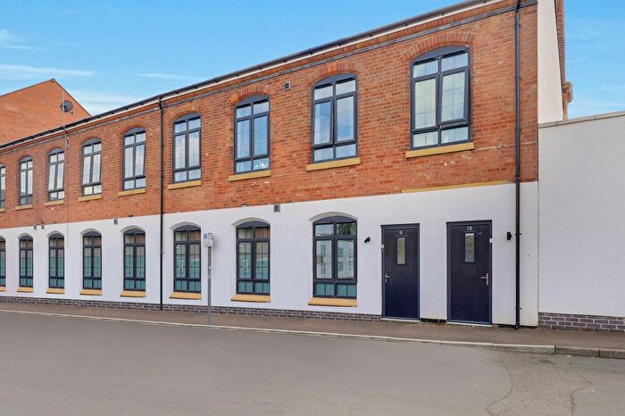 2 Bedroom Flat For Sale In Holland Street, Westbridge House, NG7