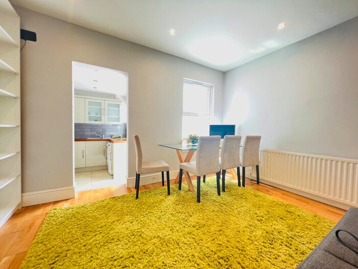 3 Bedroom End Of Terrace House To Rent In Frant Road, Thornton Heath, CR7