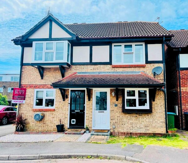 2 Bedroom Semi-Detached House To Rent In Grassmere Close, Littlehampton, West Sussex, BN17