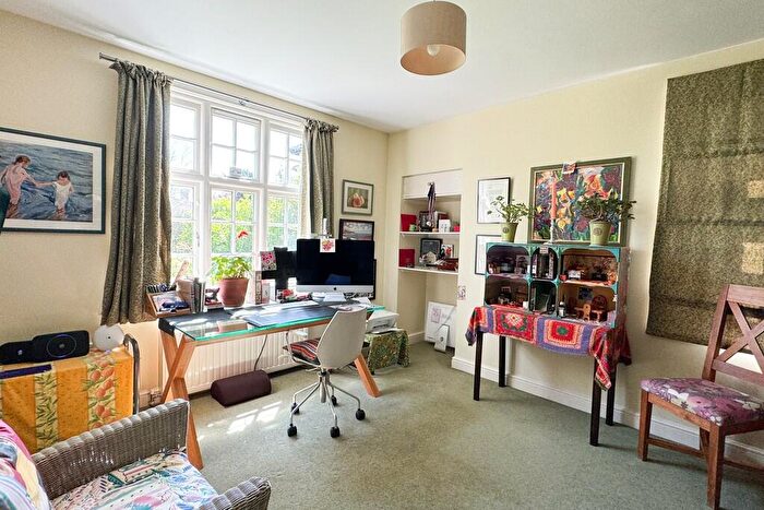 5 Bedroom Detached House For Sale In Hamilton Place, Melton Mowbray, LE13