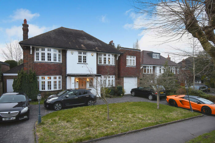 5 Bedroom Detached House To Rent In Upfield, Whitgift, Croydon, CR0
