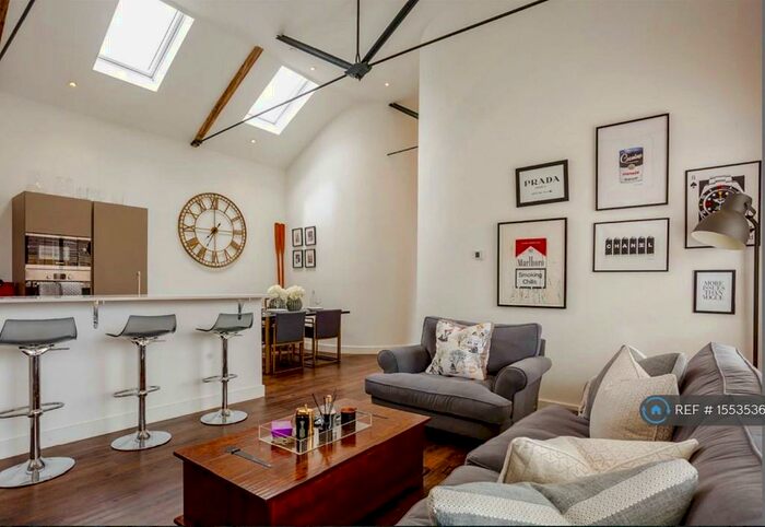 2 Bedroom Flat To Rent In Mildmay Road, Chelmsford, CM2