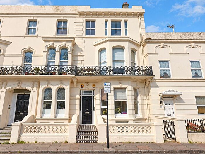 2 Bedroom Flat For Sale In Chapel Terrace, Brighton, BN2