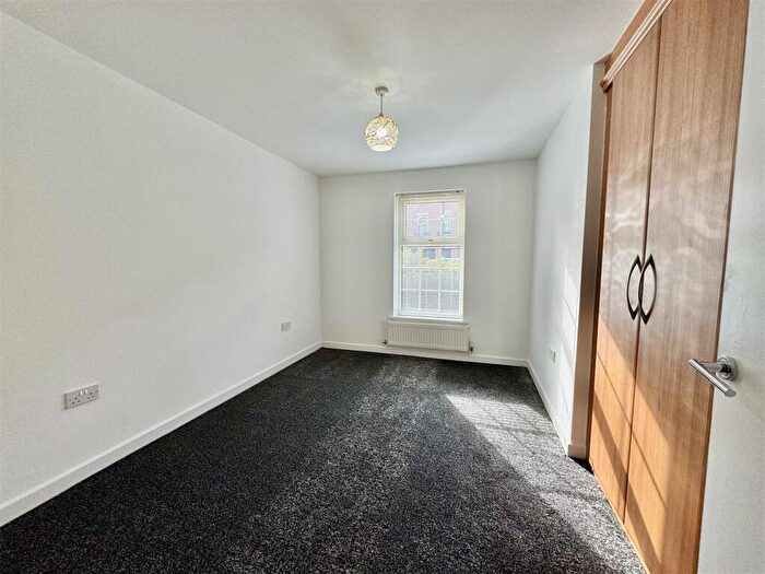 2 Bedroom Apartment To Rent In Cornfall Place, Barnsley, S70