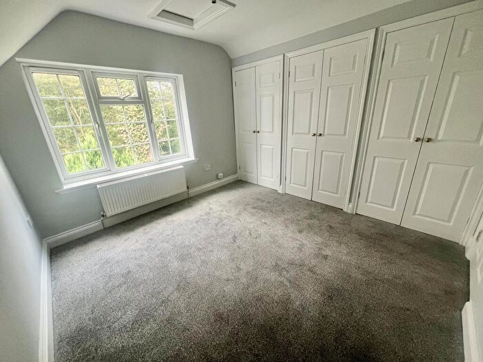 Apartment To Rent In High Street, West End, SO30