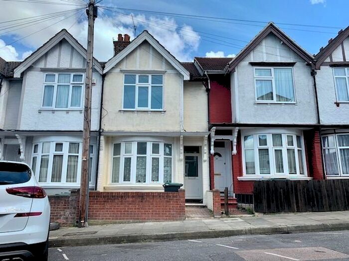 3 Bedroom Terraced House To Rent In Burch Road, Northfleet, Gravesend, Kent, DA11