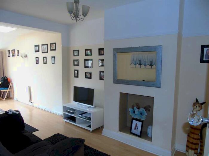 3 Bedroom Semi-Detached House To Rent In Barlows Lane, Aintree, Liverpool, L9