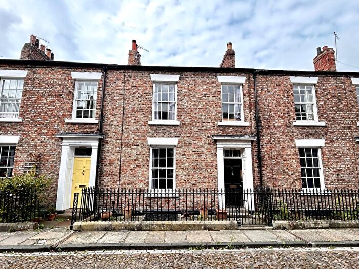 6 Bedroom Town House For Sale In Leazes Place, Durham, County Durham, DH1