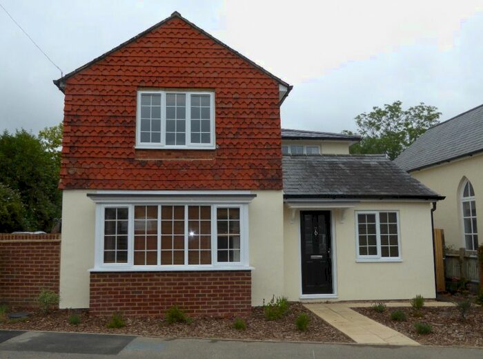 1 Bedroom Flat To Rent In The Street, West Horsley KT24