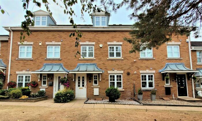 4 Bedroom Mews To Rent In Foley Court, Chester Road, Streetly, B74