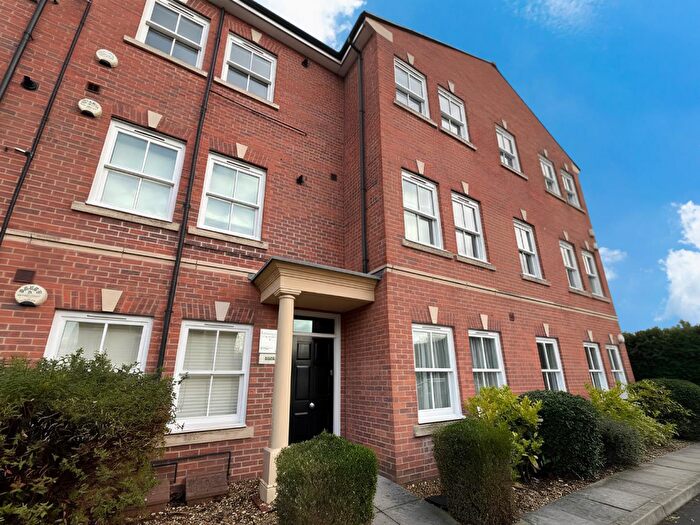 2 Bedroom Apartment To Rent In Hatters Court, Stockport, SK1